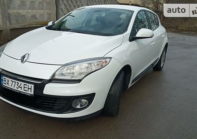 Білий Рено Меган, об'ємом двигуна 1.5 л та пробігом 201 тис. км за 7900 $, фото 2 на Automoto.ua