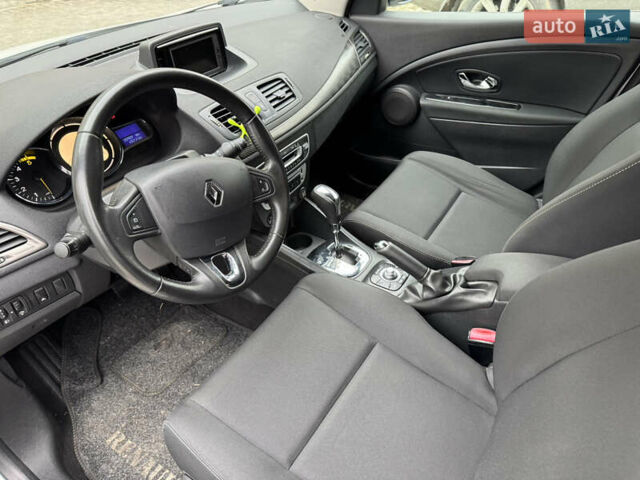 Білий Рено Меган, об'ємом двигуна 1.5 л та пробігом 208 тис. км за 5700 $, фото 8 на Automoto.ua