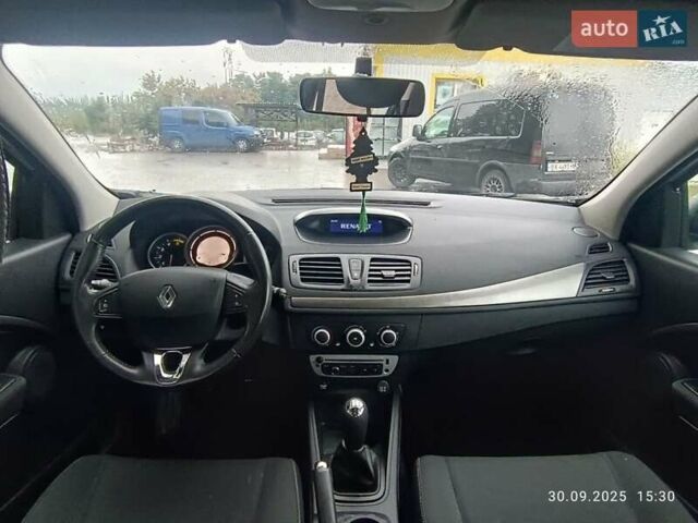 Рено Меган 2013 у Городок на Automoto.ua Білий Рено Меган, об'ємом двигуна 1.46 л та пробігом 210 тис. км за 6900 $, фото 13 на Automoto.ua