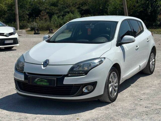 Білий Рено Меган, об'ємом двигуна 1.5 л та пробігом 230 тис. км за 6548 $, фото 4 на Automoto.ua