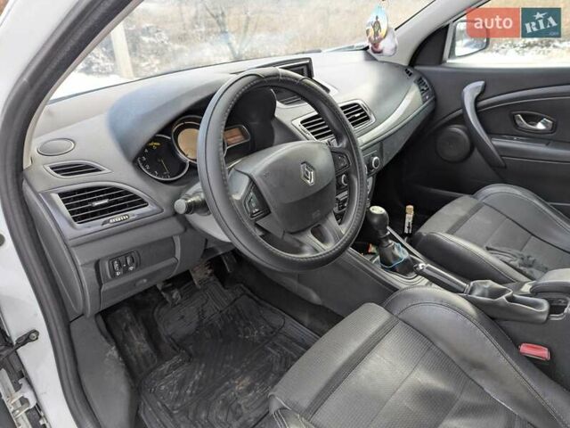 Білий Рено Меган, об'ємом двигуна 1.5 л та пробігом 234 тис. км за 5300 $, фото 4 на Automoto.ua