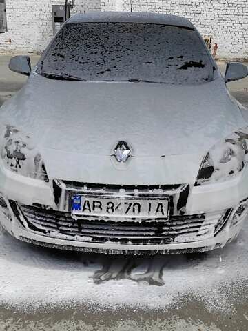Білий Рено Меган, об'ємом двигуна 1.5 л та пробігом 245 тис. км за 8000 $, фото 3 на Automoto.ua