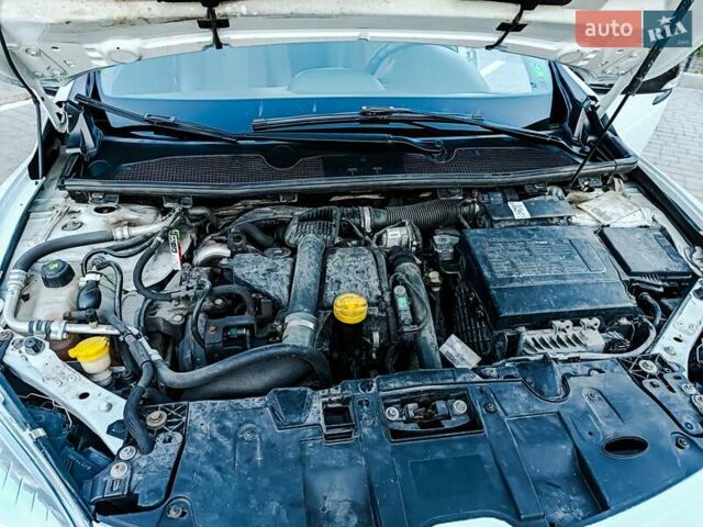 Білий Рено Меган, об'ємом двигуна 1.5 л та пробігом 227 тис. км за 7700 $, фото 16 на Automoto.ua