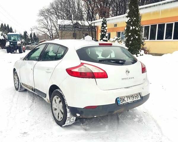 Білий Рено Меган, об'ємом двигуна 1.46 л та пробігом 286 тис. км за 3300 $, фото 9 на Automoto.ua