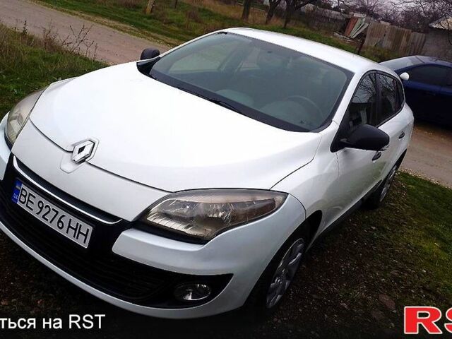 Белый Рено Меган, объемом двигателя 1.5 л и пробегом 270 тыс. км за 6100 $, фото 9 на Automoto.ua