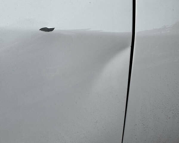 Белый Рено Меган, объемом двигателя 1.46 л и пробегом 175 тыс. км за 6500 $, фото 15 на Automoto.ua