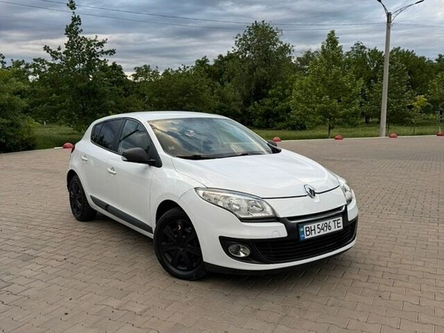 Білий Рено Меган, об'ємом двигуна 1.5 л та пробігом 268 тис. км за 5700 $, фото 1 на Automoto.ua