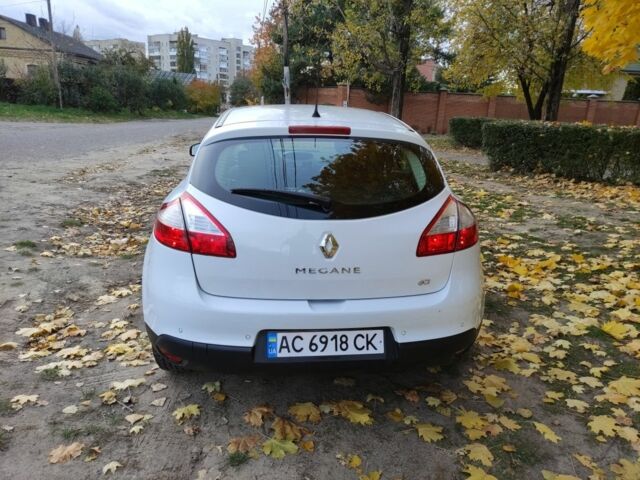 Рено Меган 2014 в Луцке на Automoto.ua Белый Рено Меган, объемом двигателя 1.5 л и пробегом 295 тыс. км за 8500 $, фото 3 на Automoto.ua