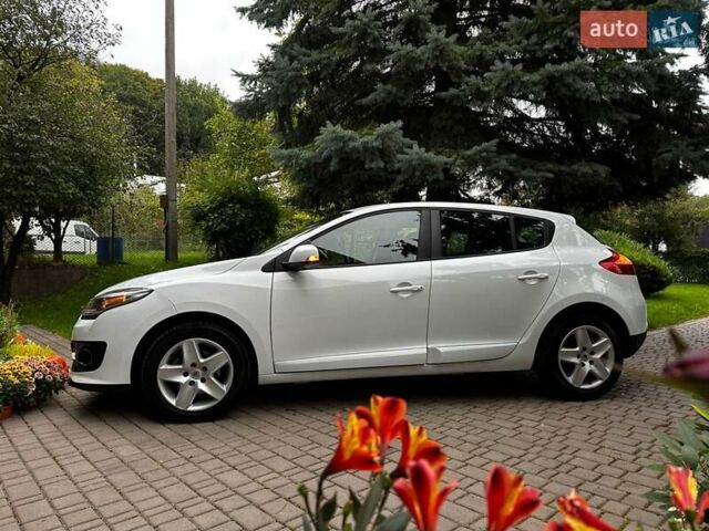 Белый Рено Меган, объемом двигателя 1.5 л и пробегом 173 тыс. км за 8200 $, фото 1 на Automoto.ua