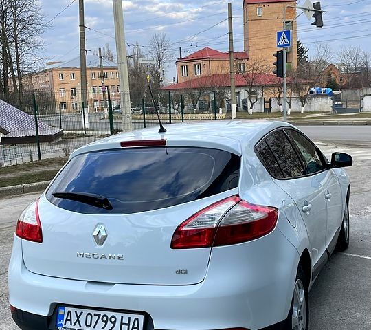 Білий Рено Меган, об'ємом двигуна 1.5 л та пробігом 241 тис. км за 7900 $, фото 5 на Automoto.ua