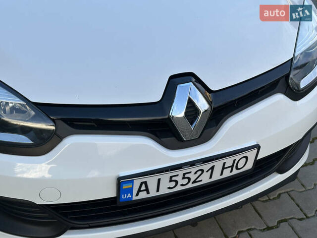 Белый Рено Меган, объемом двигателя 1.46 л и пробегом 200 тыс. км за 7200 $, фото 16 на Automoto.ua