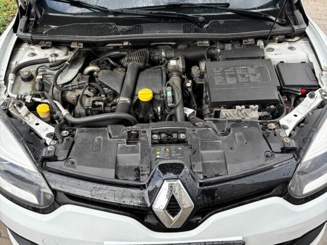 Белый Рено Меган, объемом двигателя 1.5 л и пробегом 289 тыс. км за 7000 $, фото 11 на Automoto.ua