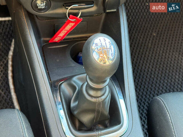 Белый Рено Меган, объемом двигателя 1.5 л и пробегом 184 тыс. км за 7790 $, фото 28 на Automoto.ua