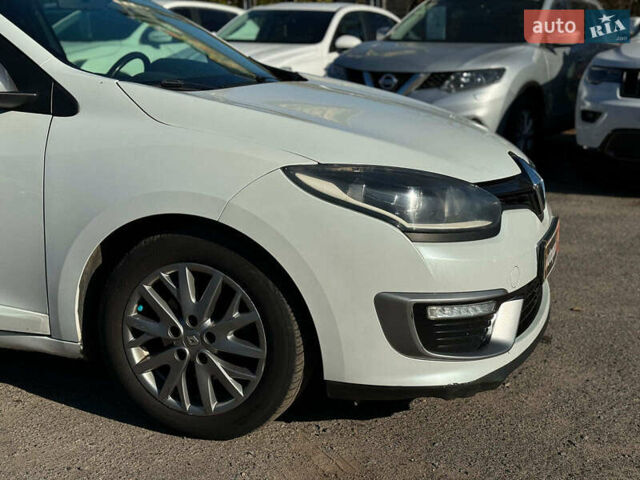 Белый Рено Меган, объемом двигателя 1.5 л и пробегом 184 тыс. км за 7790 $, фото 1 на Automoto.ua