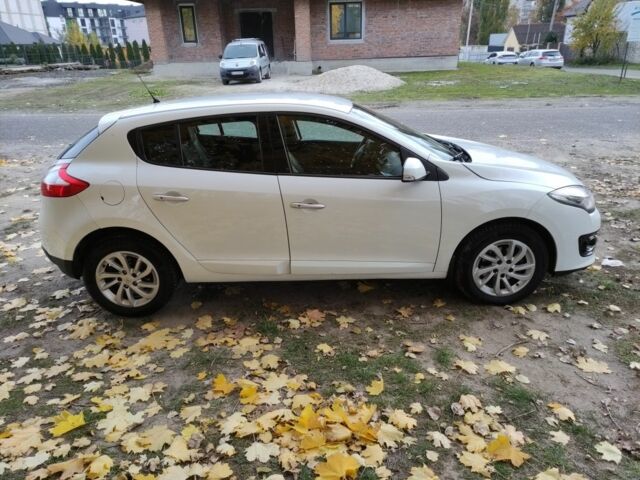 Рено Меган 2014 в Луцке на Automoto.ua Белый Рено Меган, объемом двигателя 1.5 л и пробегом 295 тыс. км за 8500 $, фото 4 на Automoto.ua