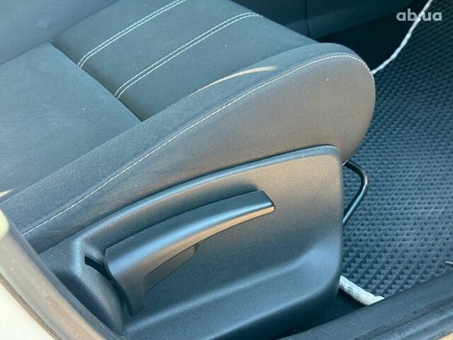 Білий Рено Меган, об'ємом двигуна 1.5 л та пробігом 184 тис. км за 7790 $, фото 23 на Automoto.ua