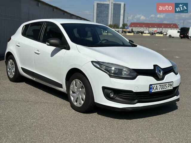 Білий Рено Меган, об'ємом двигуна 1.46 л та пробігом 199 тис. км за 8000 $, фото 8 на Automoto.ua