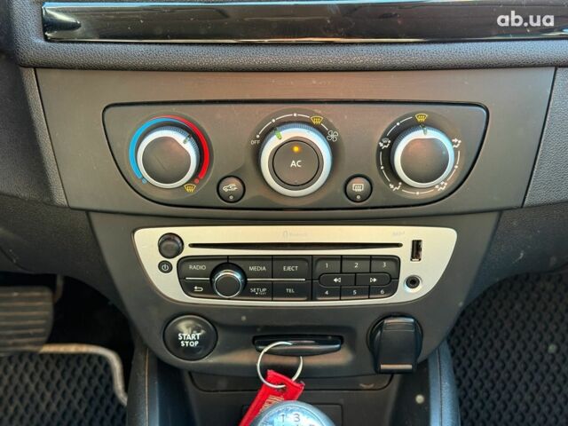 Білий Рено Меган, об'ємом двигуна 1.5 л та пробігом 184 тис. км за 7790 $, фото 28 на Automoto.ua