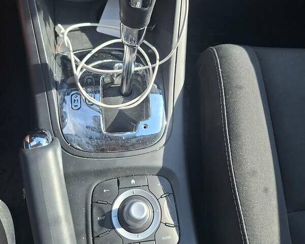 Белый Рено Меган, объемом двигателя 1.5 л и пробегом 235 тыс. км за 8500 $, фото 13 на Automoto.ua