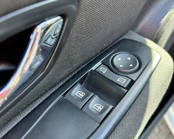 Белый Рено Меган, объемом двигателя 1.5 л и пробегом 231 тыс. км за 8200 $, фото 23 на Automoto.ua