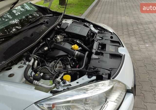 Рено Меган 2014 в Житомире на Automoto.ua Белый Рено Меган, объемом двигателя 1.5 л и пробегом 205 тыс. км за 6950 $, фото 26 на Automoto.ua