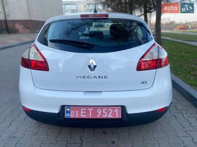 Білий Рено Меган, об'ємом двигуна 1.5 л та пробігом 205 тис. км за 6900 $, фото 6 на Automoto.ua