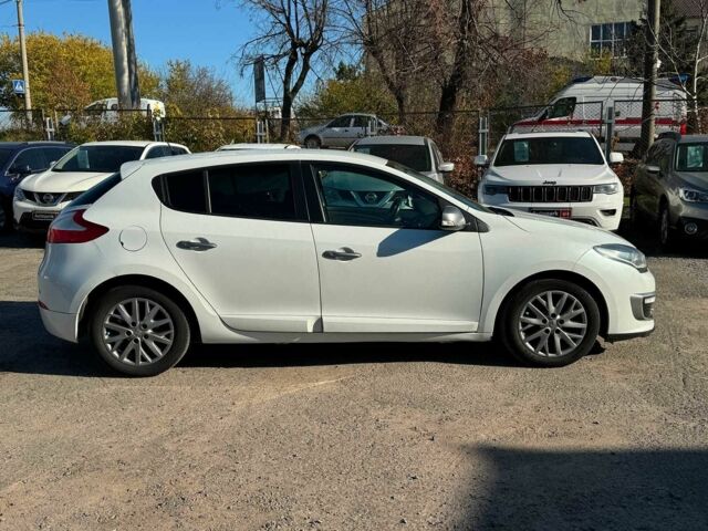 Білий Рено Меган, об'ємом двигуна 1.5 л та пробігом 184 тис. км за 6940 $, фото 4 на Automoto.ua