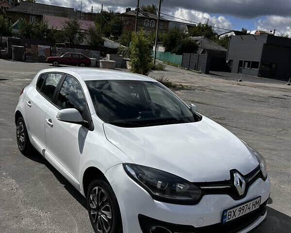 Білий Рено Меган, об'ємом двигуна 1.46 л та пробігом 290 тис. км за 6700 $, фото 2 на Automoto.ua