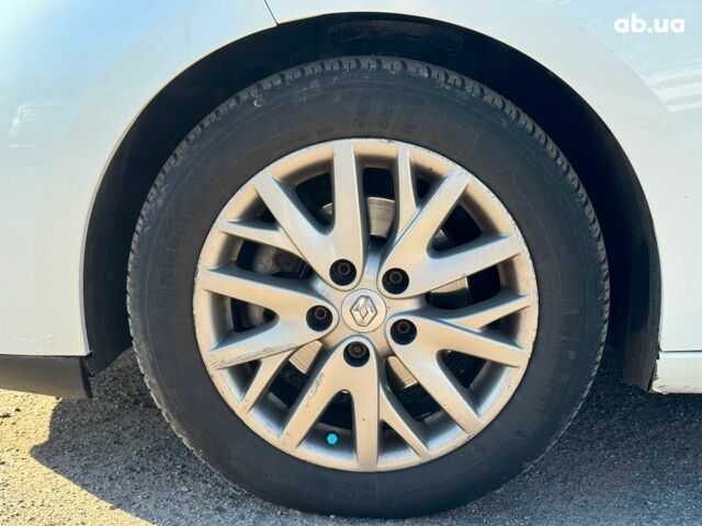 Білий Рено Меган, об'ємом двигуна 1.5 л та пробігом 184 тис. км за 7790 $, фото 10 на Automoto.ua