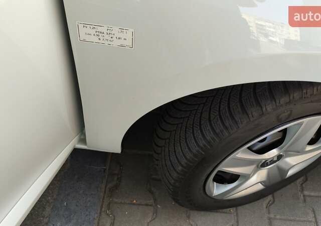 Рено Меган 2014 в Житомире на Automoto.ua Белый Рено Меган, объемом двигателя 1.5 л и пробегом 205 тыс. км за 6950 $, фото 28 на Automoto.ua