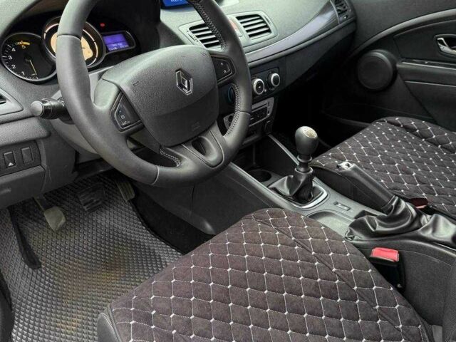 Белый Рено Меган, объемом двигателя 1.5 л и пробегом 239 тыс. км за 6450 $, фото 14 на Automoto.ua