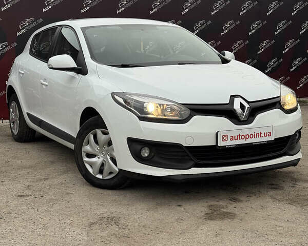 Белый Рено Меган, объемом двигателя 1.5 л и пробегом 231 тыс. км за 8200 $, фото 2 на Automoto.ua