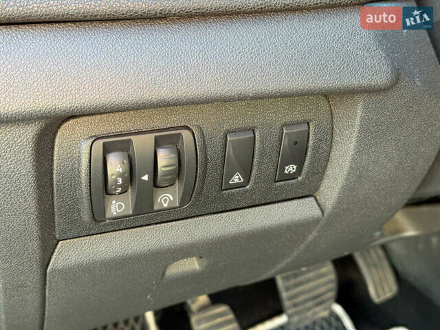 Белый Рено Меган, объемом двигателя 1.5 л и пробегом 184 тыс. км за 7790 $, фото 15 на Automoto.ua