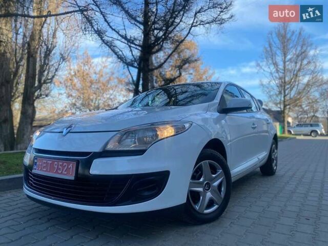 Білий Рено Меган, об'ємом двигуна 1.5 л та пробігом 205 тис. км за 6900 $, фото 18 на Automoto.ua