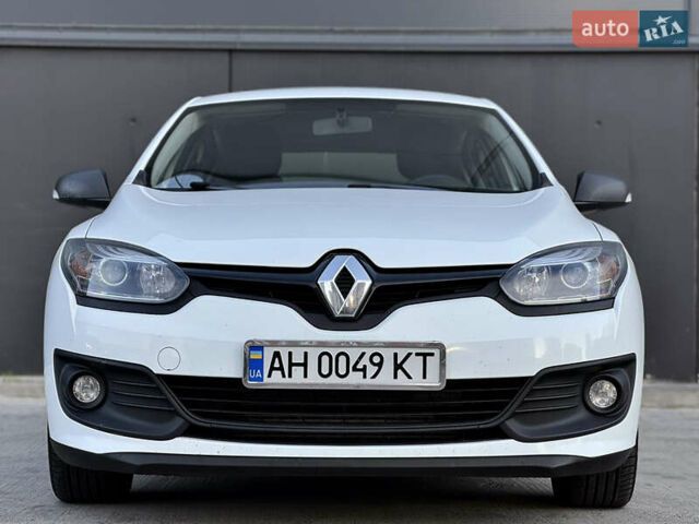 Белый Рено Меган, объемом двигателя 1.5 л и пробегом 291 тыс. км за 7990 $, фото 9 на Automoto.ua