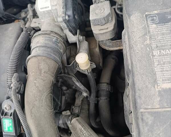 Белый Рено Меган, объемом двигателя 1.5 л и пробегом 228 тыс. км за 8500 $, фото 17 на Automoto.ua