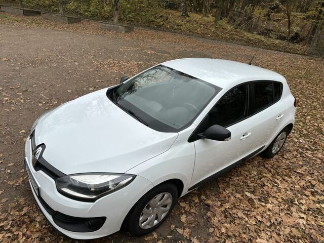 Рено Меган 2014 в Киеве на Automoto.ua Белый Рено Меган, объемом двигателя 1.5 л и пробегом 209 тыс. км за 7700 $, фото 10 на Automoto.ua