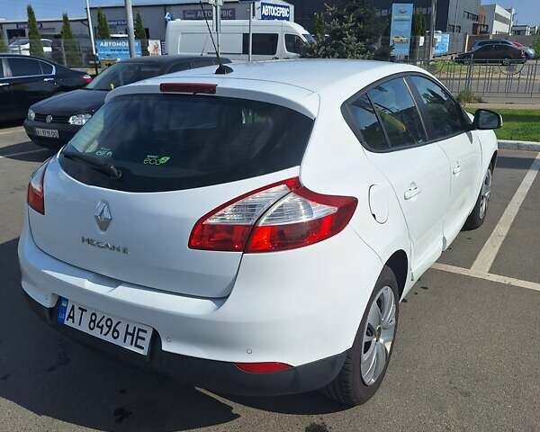 Белый Рено Меган, объемом двигателя 1.5 л и пробегом 235 тыс. км за 8500 $, фото 9 на Automoto.ua