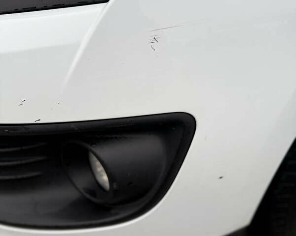 Белый Рено Меган, объемом двигателя 1.5 л и пробегом 214 тыс. км за 7500 $, фото 4 на Automoto.ua