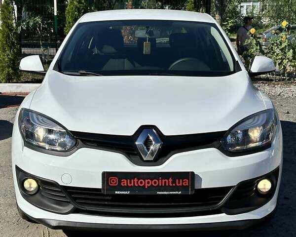 Белый Рено Меган, объемом двигателя 1.5 л и пробегом 231 тыс. км за 8200 $, фото 1 на Automoto.ua