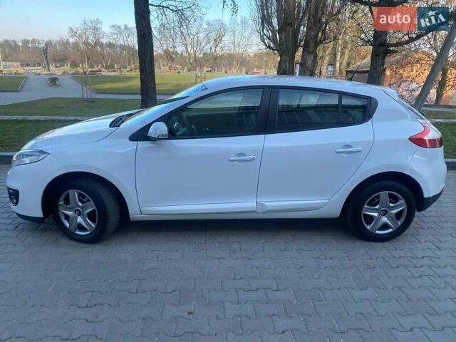 Білий Рено Меган, об'ємом двигуна 1.5 л та пробігом 205 тис. км за 6900 $, фото 13 на Automoto.ua