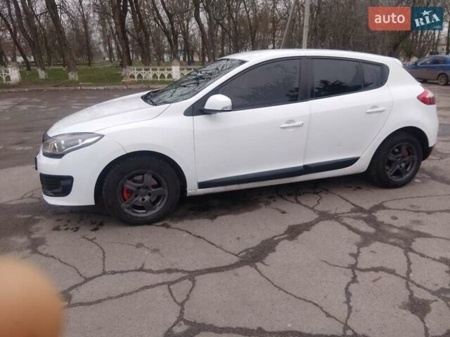 Белый Рено Меган, объемом двигателя 1.46 л и пробегом 242 тыс. км за 6700 $, фото 4 на Automoto.ua