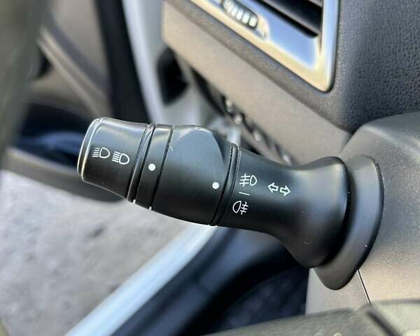 Белый Рено Меган, объемом двигателя 1.5 л и пробегом 231 тыс. км за 8200 $, фото 24 на Automoto.ua