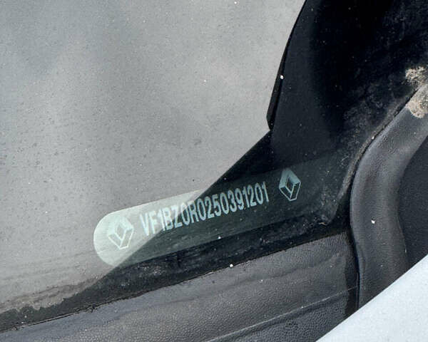 Белый Рено Меган, объемом двигателя 1.5 л и пробегом 231 тыс. км за 8200 $, фото 30 на Automoto.ua