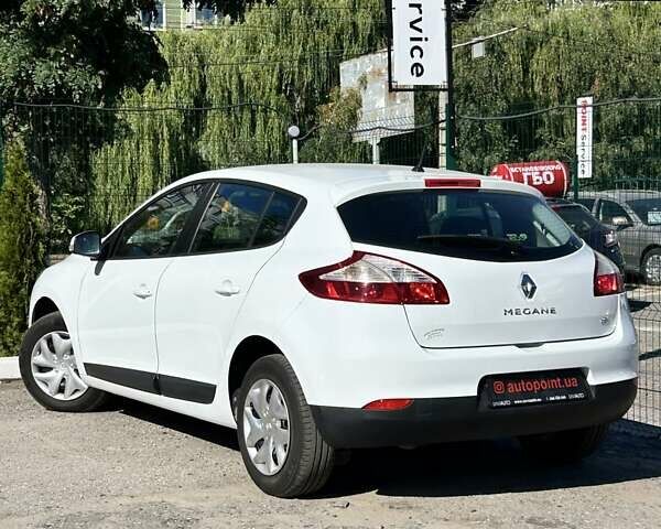 Белый Рено Меган, объемом двигателя 1.5 л и пробегом 231 тыс. км за 8200 $, фото 7 на Automoto.ua