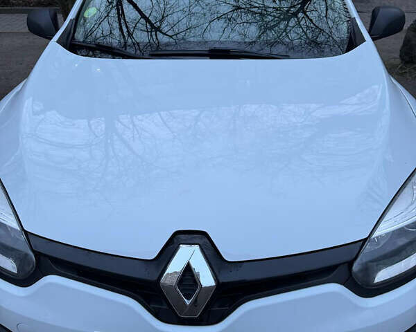 Белый Рено Меган, объемом двигателя 1.5 л и пробегом 164 тыс. км за 7750 $, фото 20 на Automoto.ua