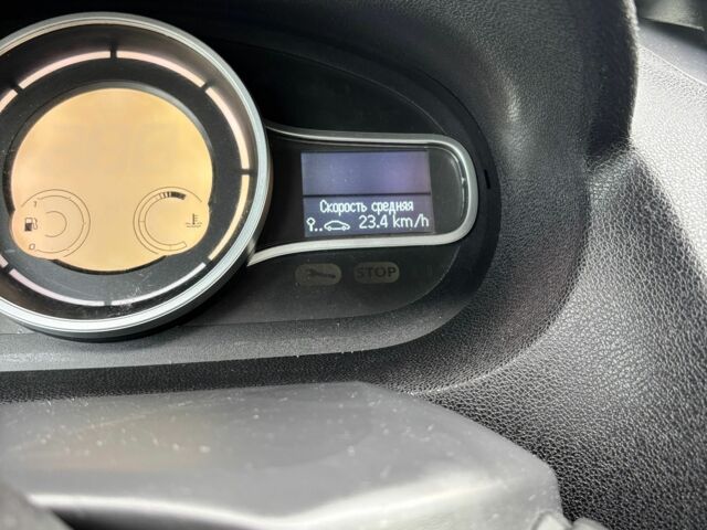 Белый Рено Меган, объемом двигателя 1.5 л и пробегом 289 тыс. км за 7000 $, фото 16 на Automoto.ua