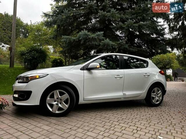 Белый Рено Меган, объемом двигателя 1.5 л и пробегом 173 тыс. км за 8200 $, фото 6 на Automoto.ua