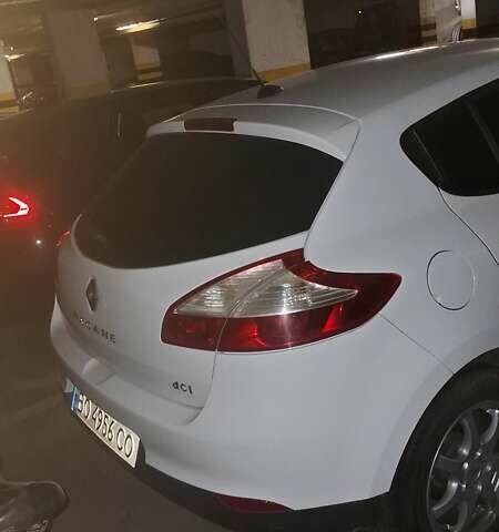 Білий Рено Меган, об'ємом двигуна 1.5 л та пробігом 238 тис. км за 7950 $, фото 4 на Automoto.ua