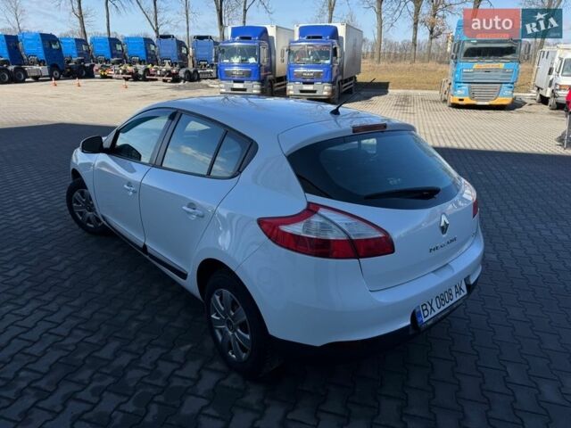 Белый Рено Меган, объемом двигателя 1.5 л и пробегом 318 тыс. км за 8000 $, фото 9 на Automoto.ua